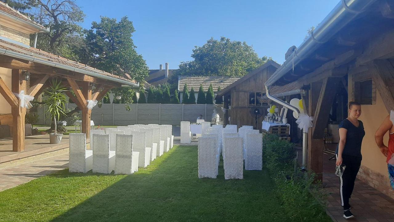 Villa Rusztika ギュラ エクステリア 写真