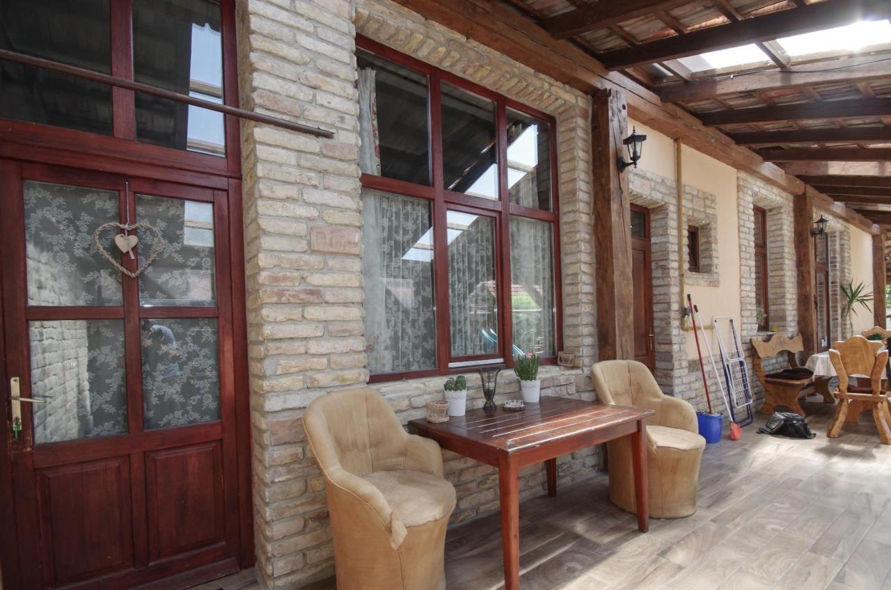 Villa Rusztika ギュラ エクステリア 写真
