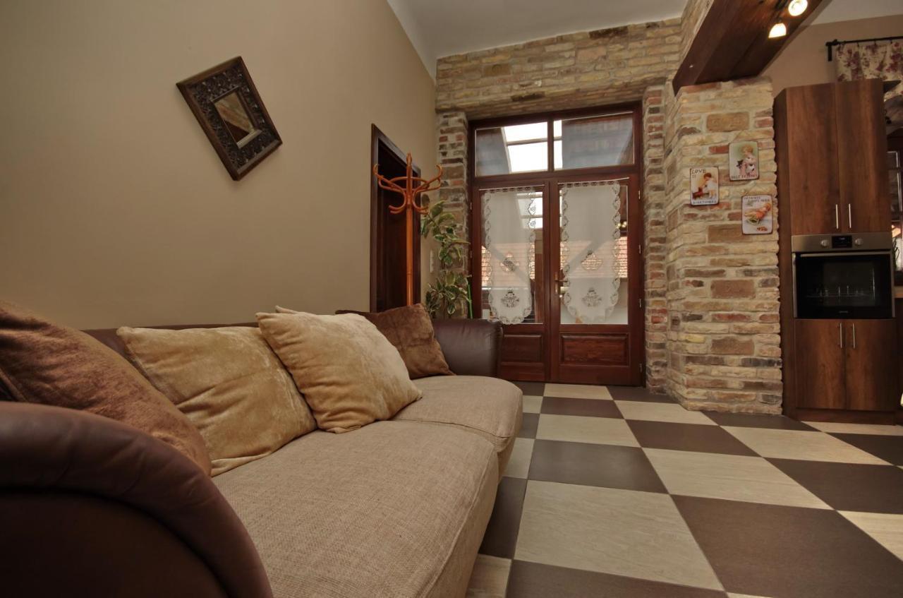 Villa Rusztika ギュラ エクステリア 写真