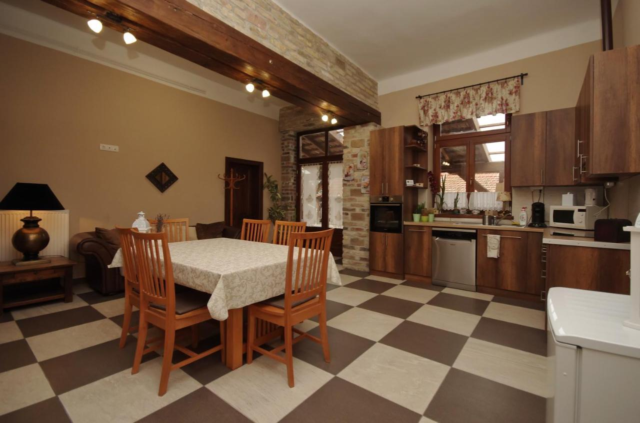 Villa Rusztika ギュラ エクステリア 写真
